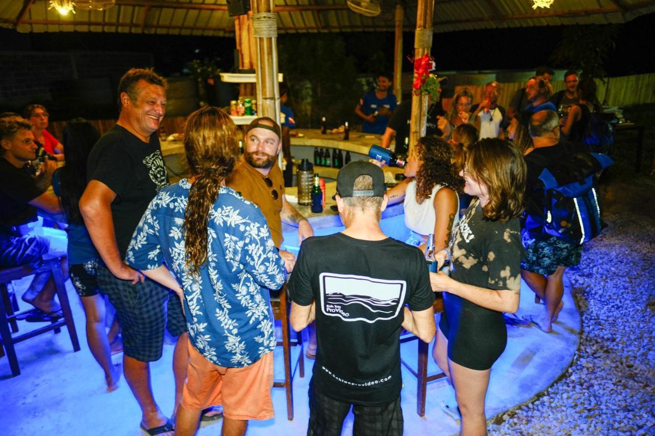 Escape Divers - Jungle Hostel And Dive Centre Тау Экстерьер фото