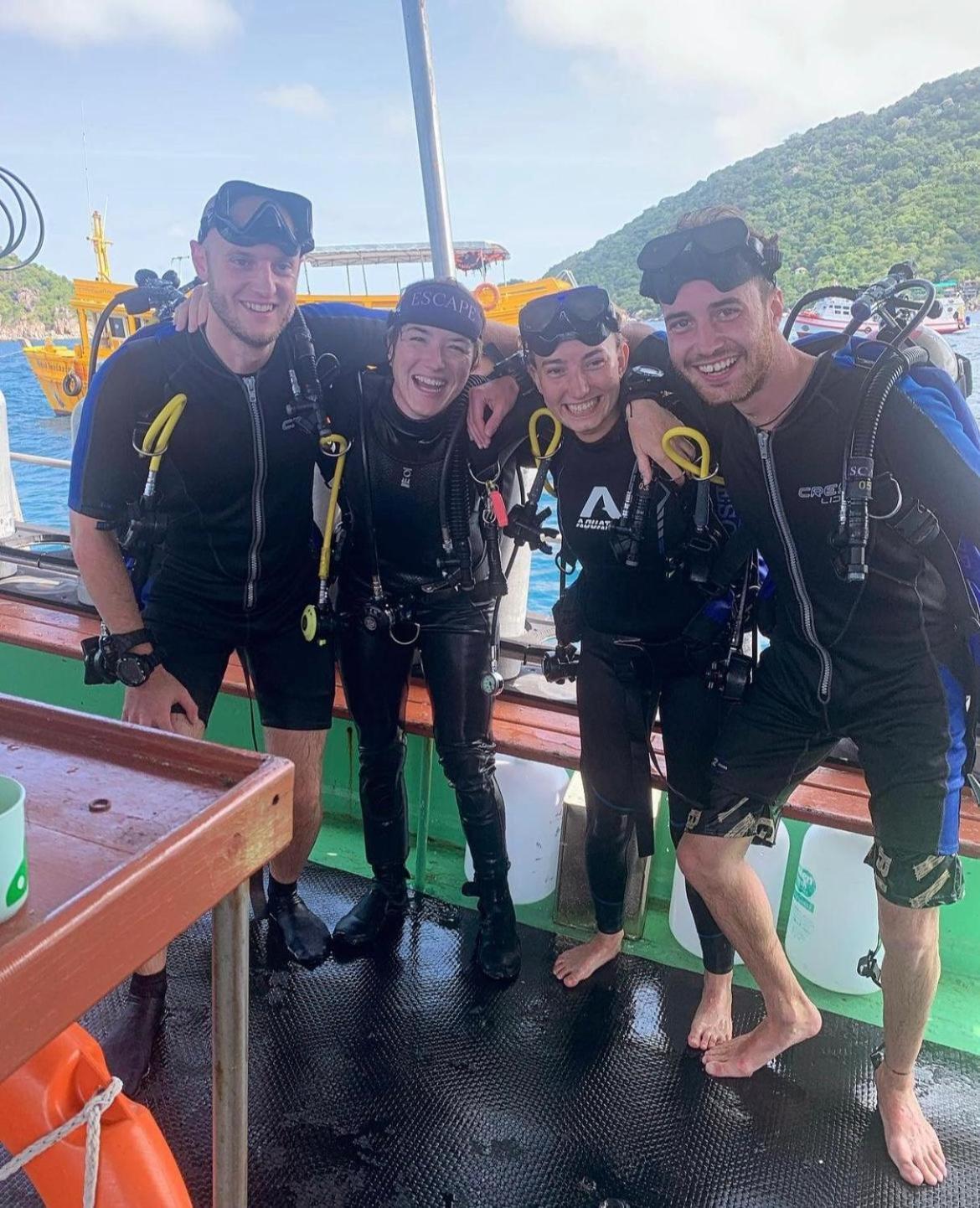 Escape Divers - Jungle Hostel And Dive Centre Тау Экстерьер фото